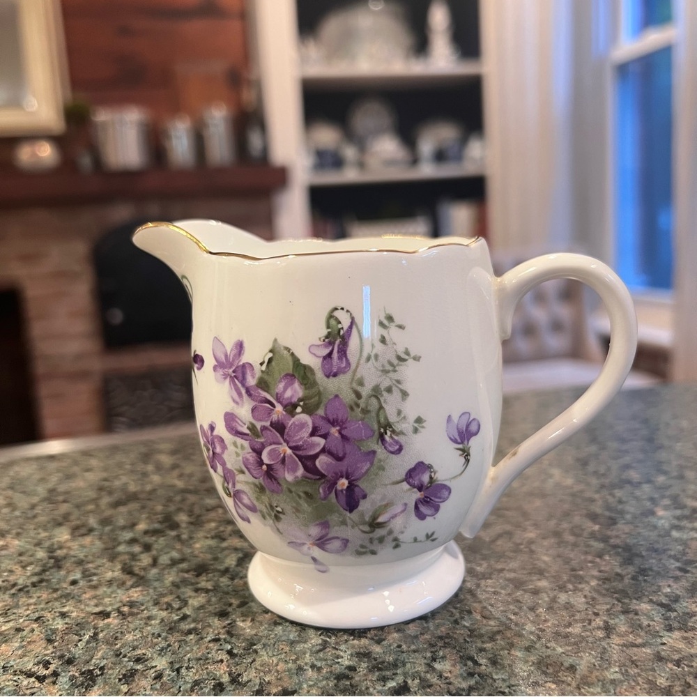 HAMMERSLEY Vintage Victorian Violets Creamer